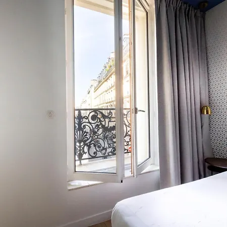 Emile Le Marais Otel 3*