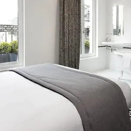 Emile Le Marais Hotel 3*