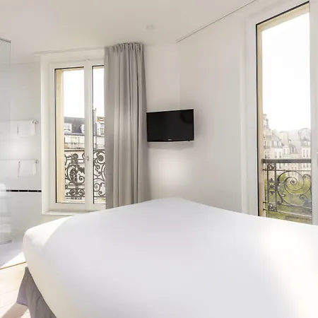 Emile Le Marais Hotel