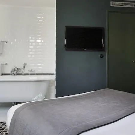 Emile Le Marais Paris