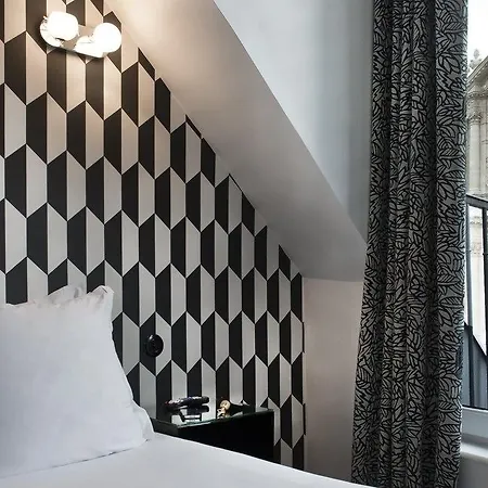 Emile Le Marais Hotel 3*