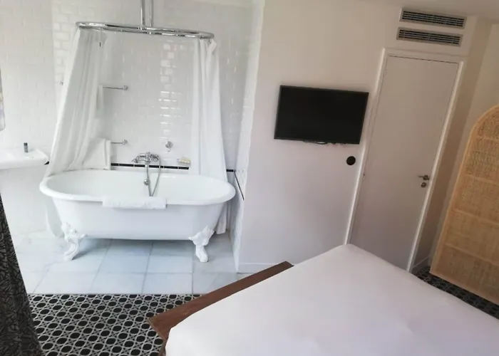 Emile Le Marais Hotell 3*