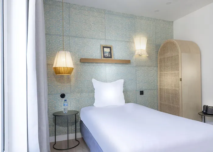 Emile Le Marais Hotel 3*