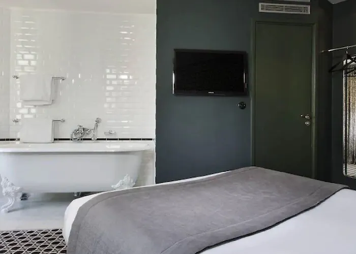 Emile Le Marais Paris